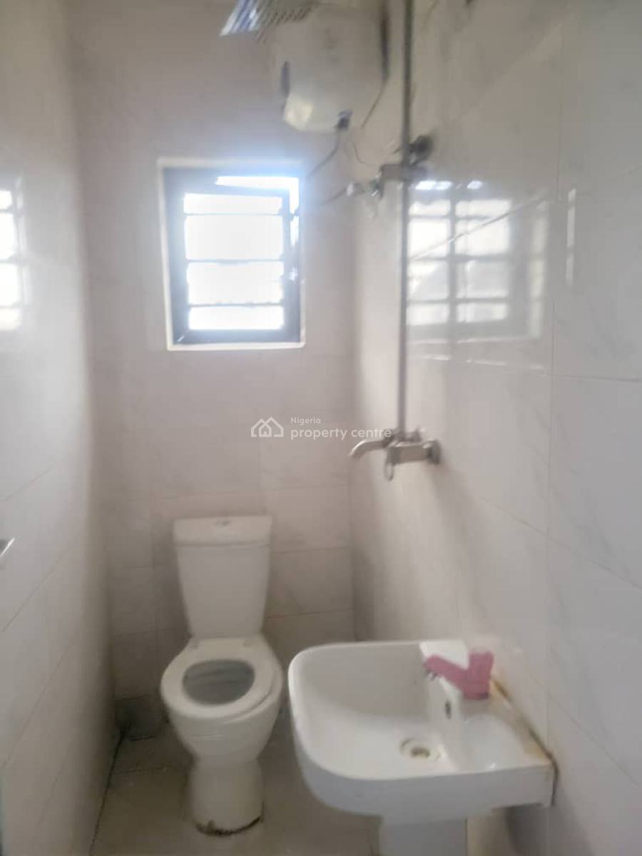 Clean and Sharp Room and Parlor Apartment, Royal Palmwill Estate, Ajah, Lagos, Flat / Apartment for Rent