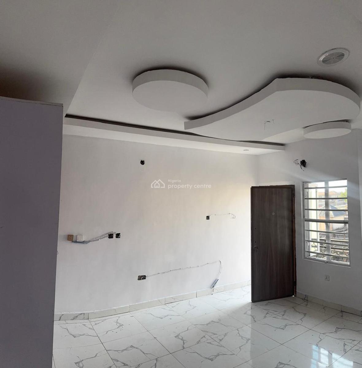 Luxurious 3bedroom Terrace at Ajah Ilaje Off Mobil Road, Maroko Ajah Ilaje Off Mobil Road, Ajah, Lagos, Terraced Duplex for Rent