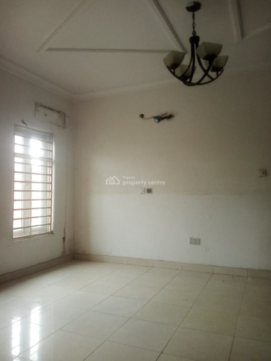 Spacious and Sharp 3bedroom Apartment, Cooperative Road Badore, Ajah, Lagos, Flat / Apartment for Rent