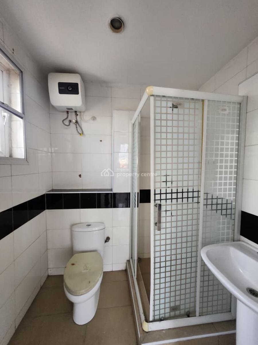 Spacious  3-bedroom Penthouse with Bq and Pool, Lekki Phase 1, Lekki Phase 1, Lekki, Lagos, Flat / Apartment for Rent
