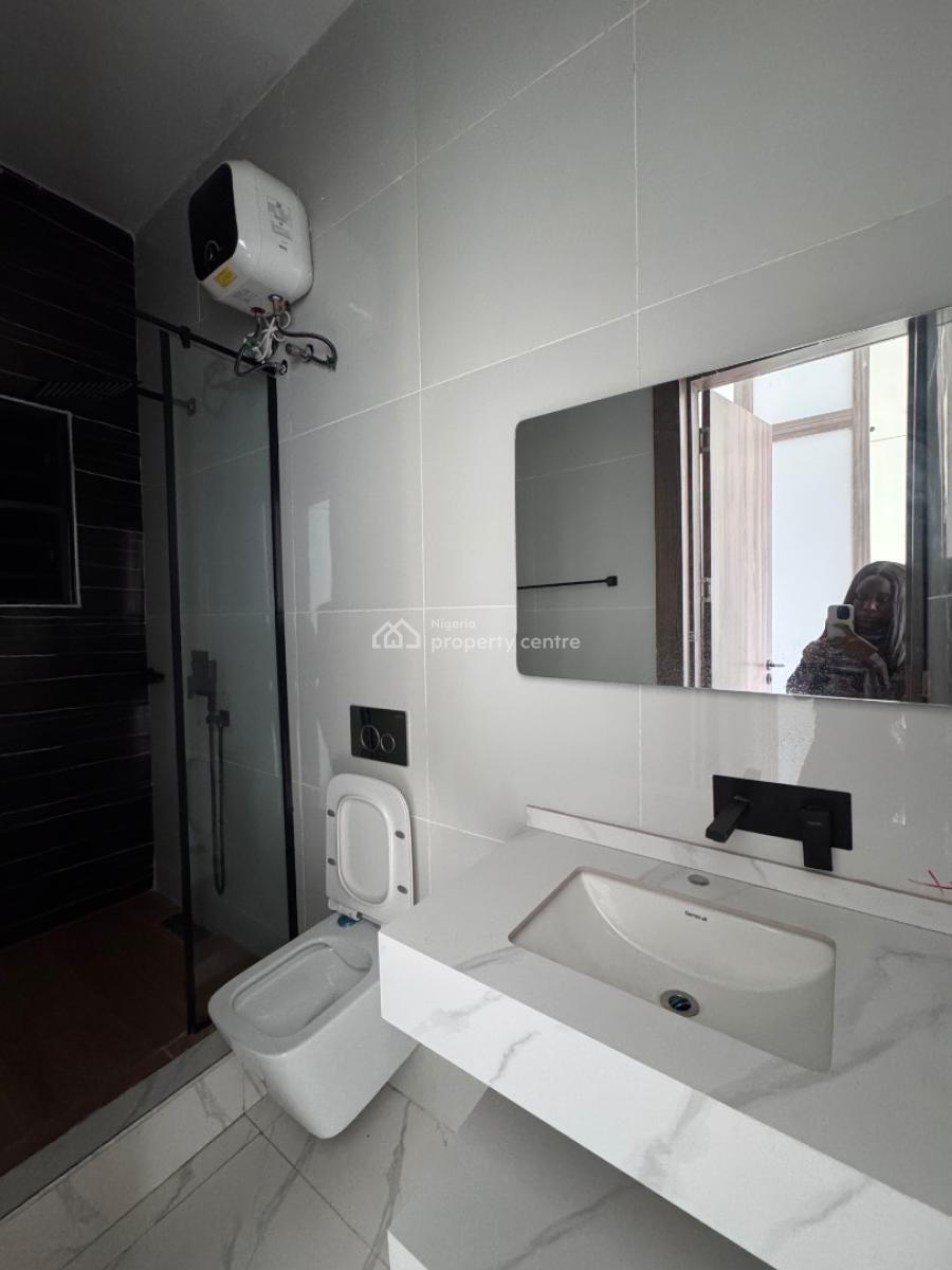 3bedroom Apartment with Pool and Gym, Lekki Phase One, Lekki, Lagos, Flat / Apartment for Rent