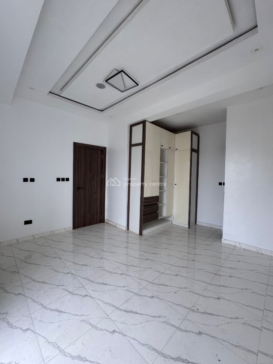 3bedroom Apartment with Pool and Gym, Lekki Phase One, Lekki, Lagos, Flat / Apartment for Rent