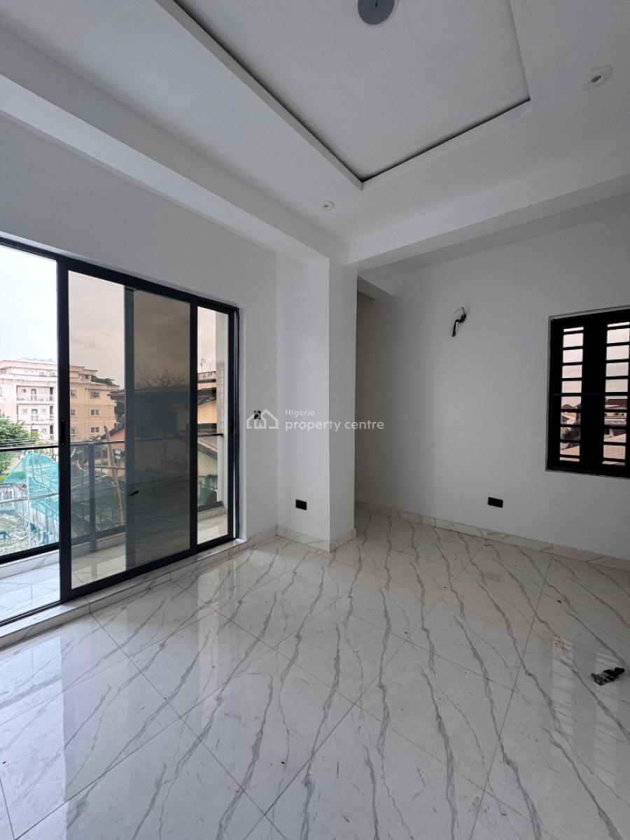 3bedroom Apartment with Pool and Gym, Lekki Phase One, Lekki, Lagos, Flat / Apartment for Rent