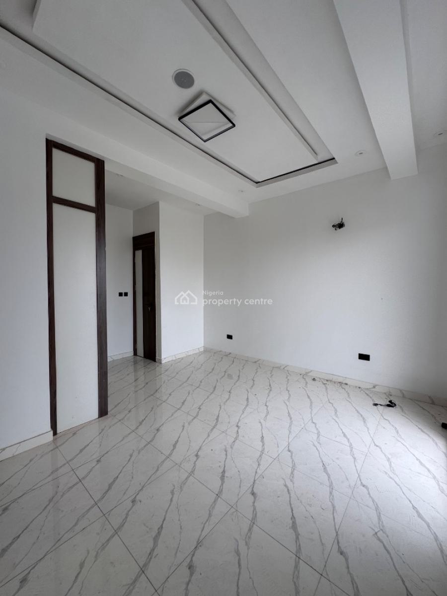 3bedroom Apartment with Pool and Gym, Lekki Phase One, Lekki, Lagos, Flat / Apartment for Rent
