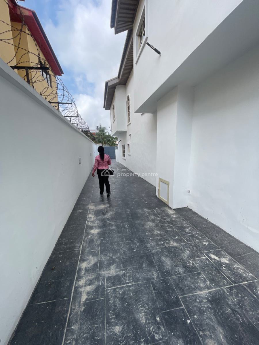 Self Compound Magnificent 5bedrooms Detached Duplex with Bq, Admirity Road, Lekki Phase 1, Lekki, Lagos, Detached Duplex for Rent