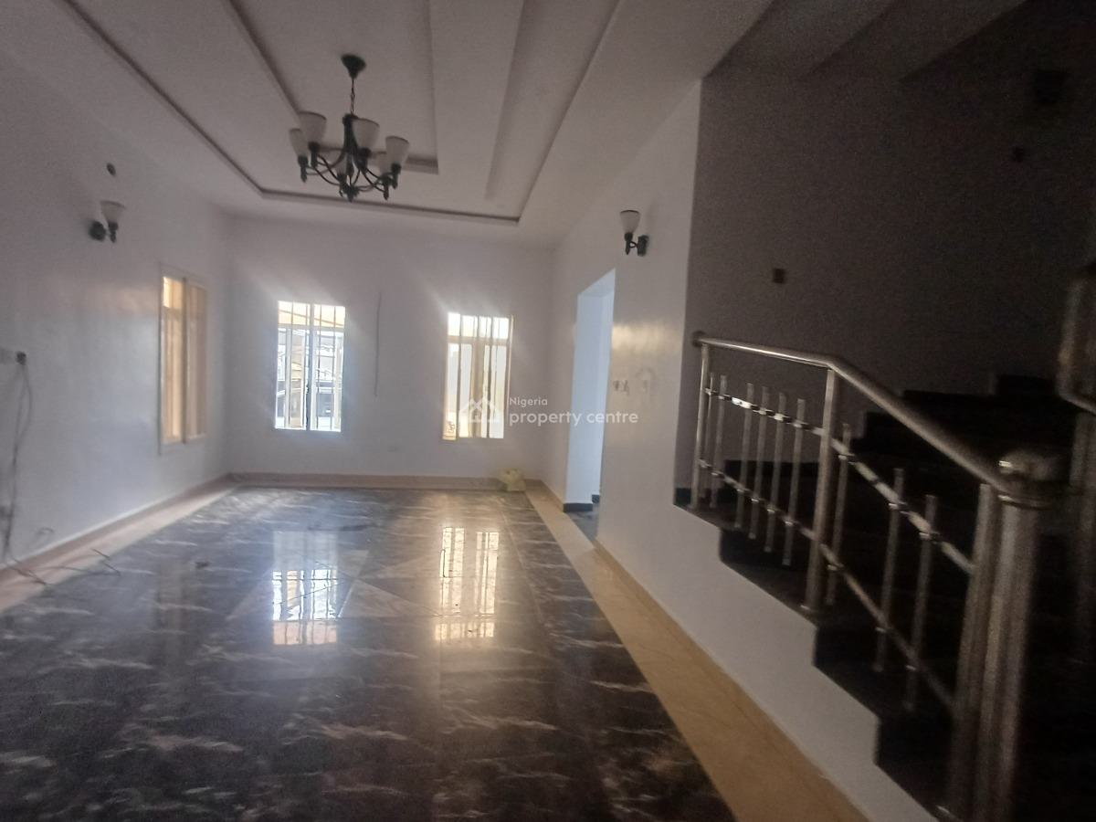 Clean 3bedroom Massionette Duplx with, Lekki Right Hand Side, Lekki Phase 1, Lekki, Lagos, Flat / Apartment for Rent