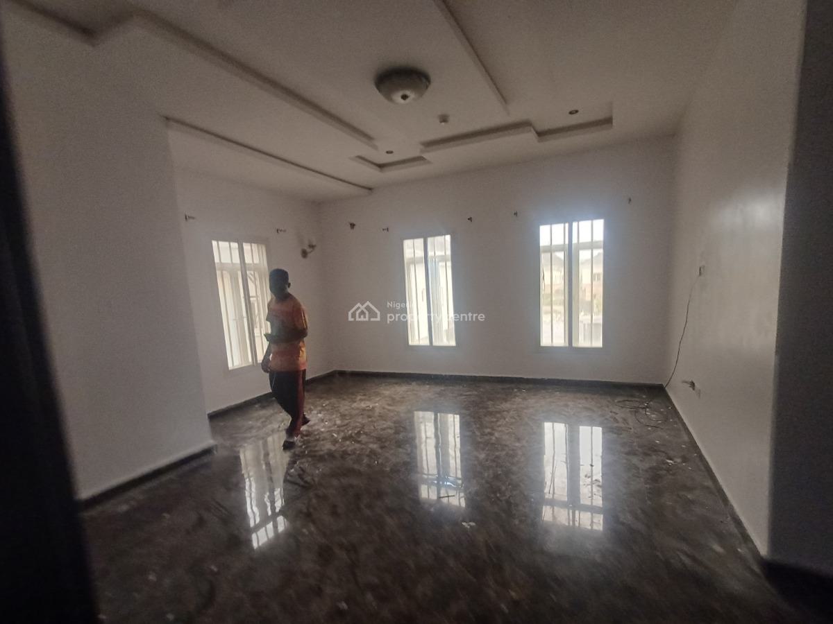 Clean 3bedroom Massionette Duplx with, Lekki Right Hand Side, Lekki Phase 1, Lekki, Lagos, Flat / Apartment for Rent