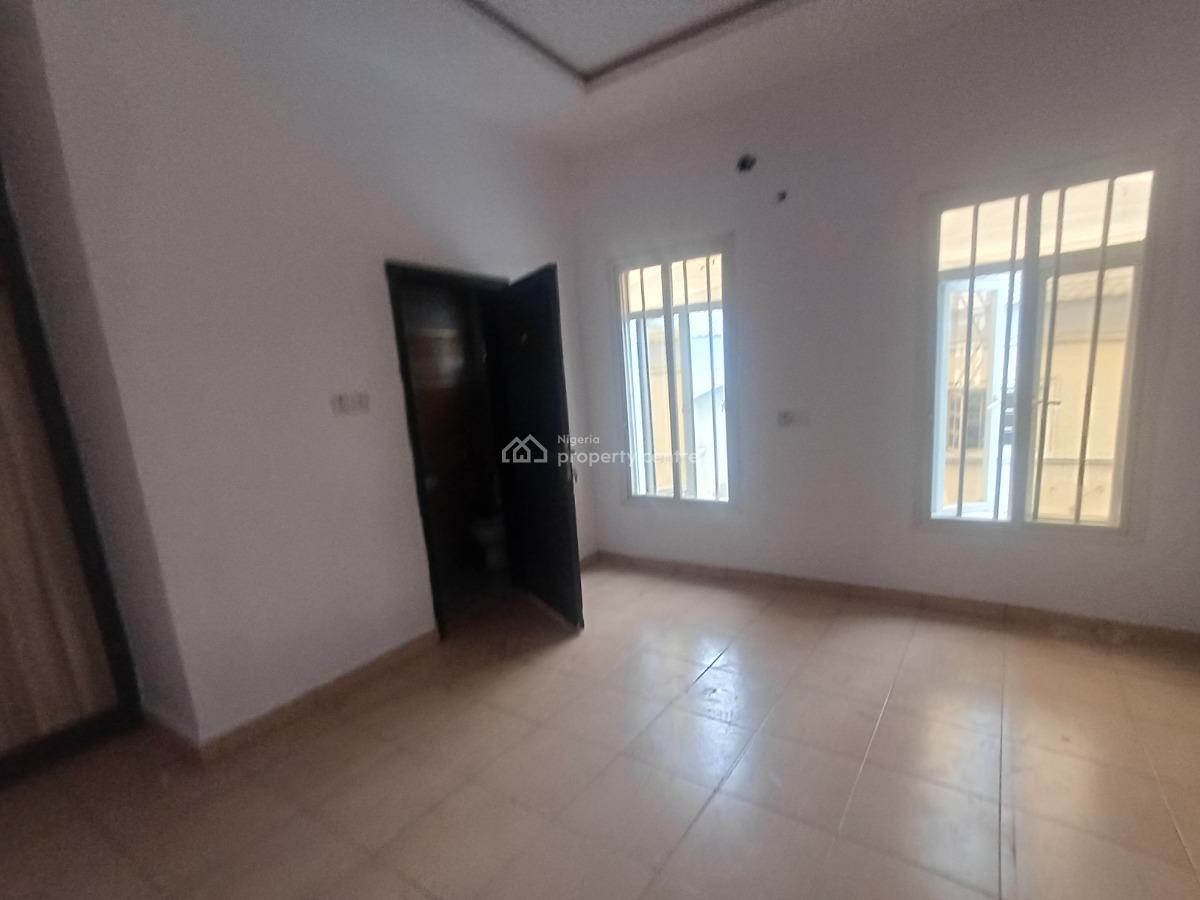 Clean 3bedroom Massionette Duplx with, Lekki Right Hand Side, Lekki Phase 1, Lekki, Lagos, Flat / Apartment for Rent