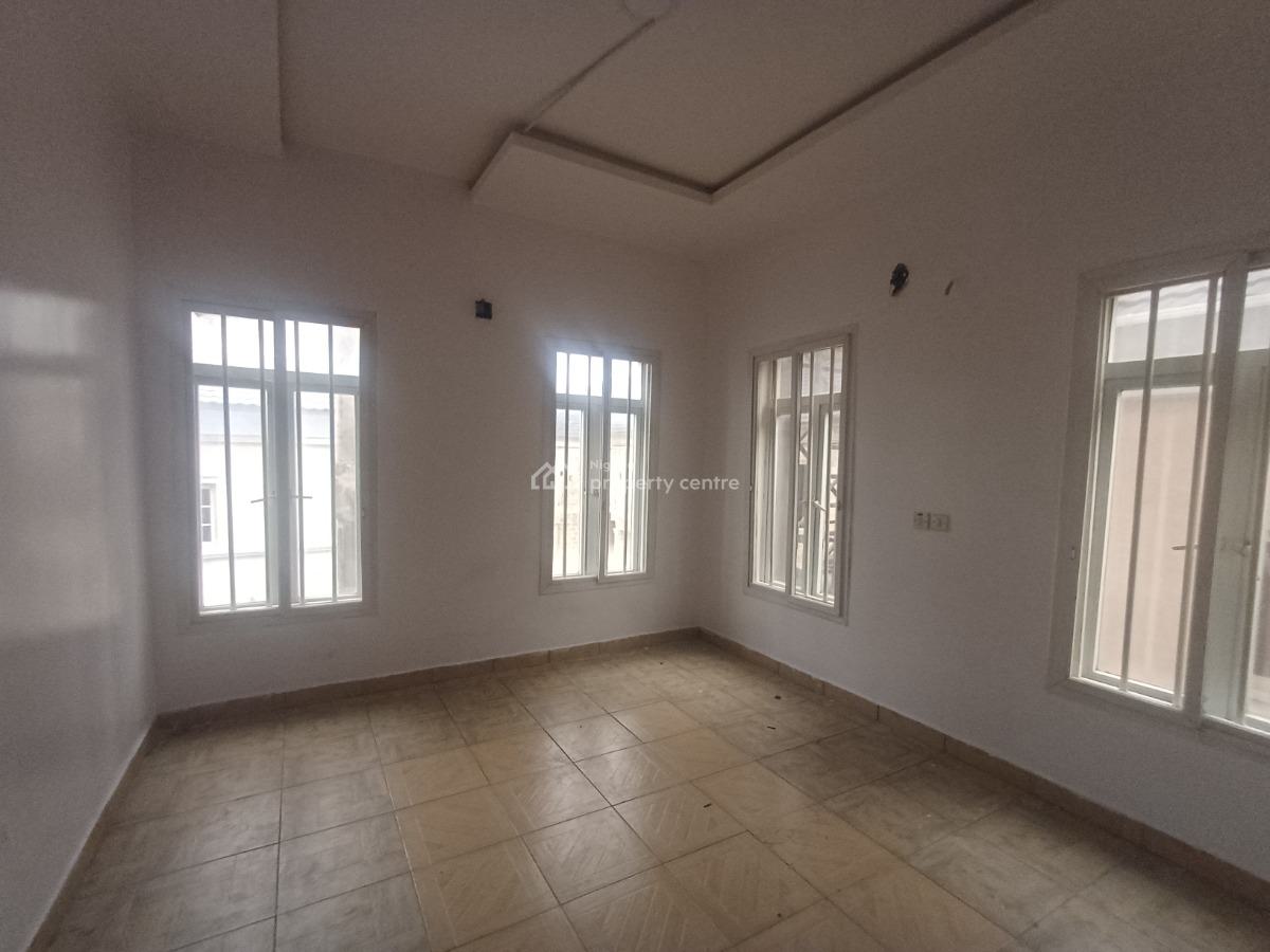 Clean 3bedroom Massionette Duplx with, Lekki Right Hand Side, Lekki Phase 1, Lekki, Lagos, Flat / Apartment for Rent