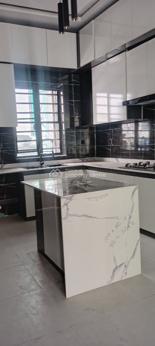 Luxury 2 Bedroom Sharp Apartment in a Flood Free Location, Dominos Pizza Ologolo., Lekki, Lagos, Flat / Apartment for Rent