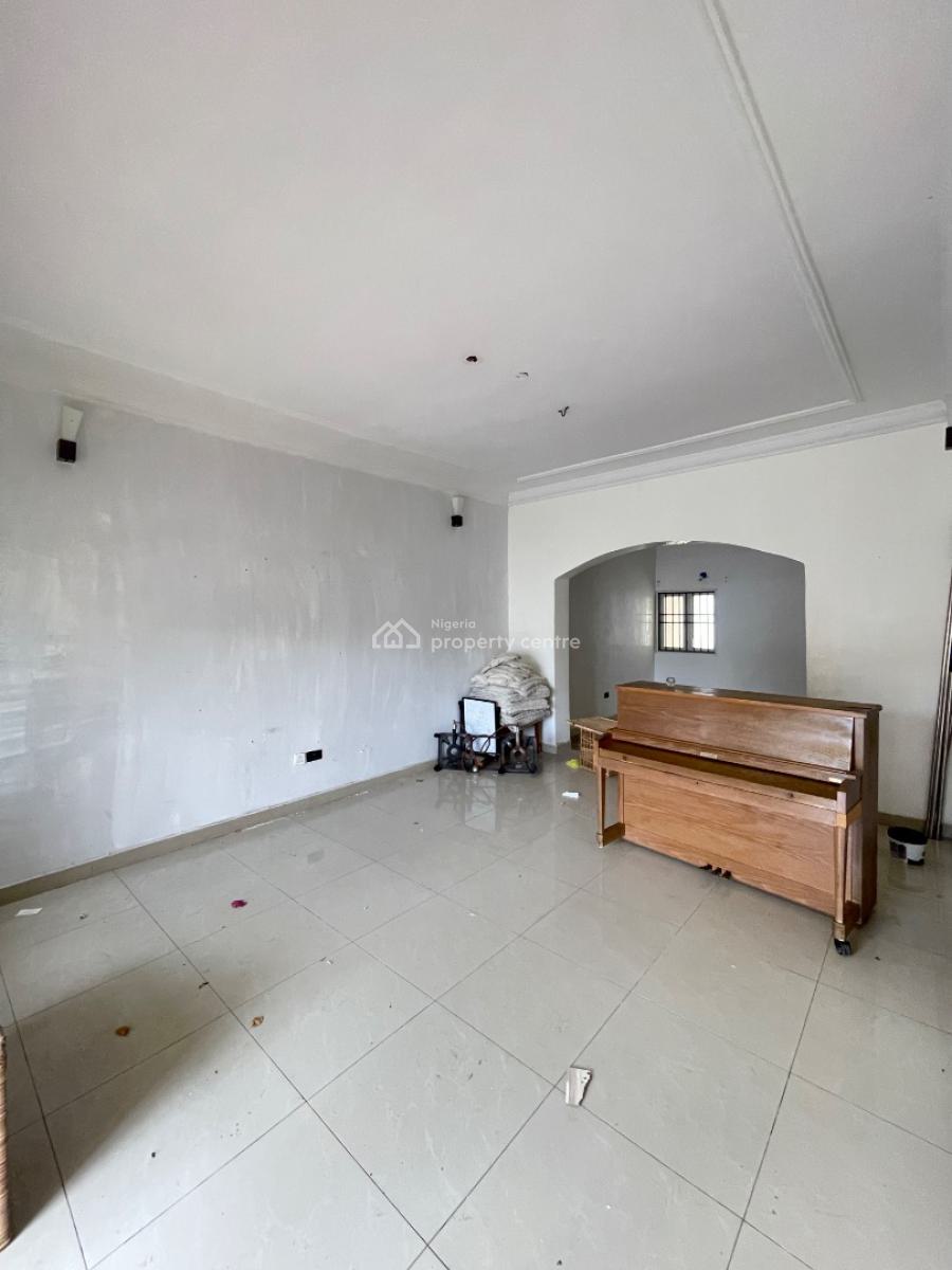 Self-serviced 4 Bedroom Terraced Duplex with Pool, Lekki Phase 1, Lekki, Lagos, Terraced Duplex for Rent
