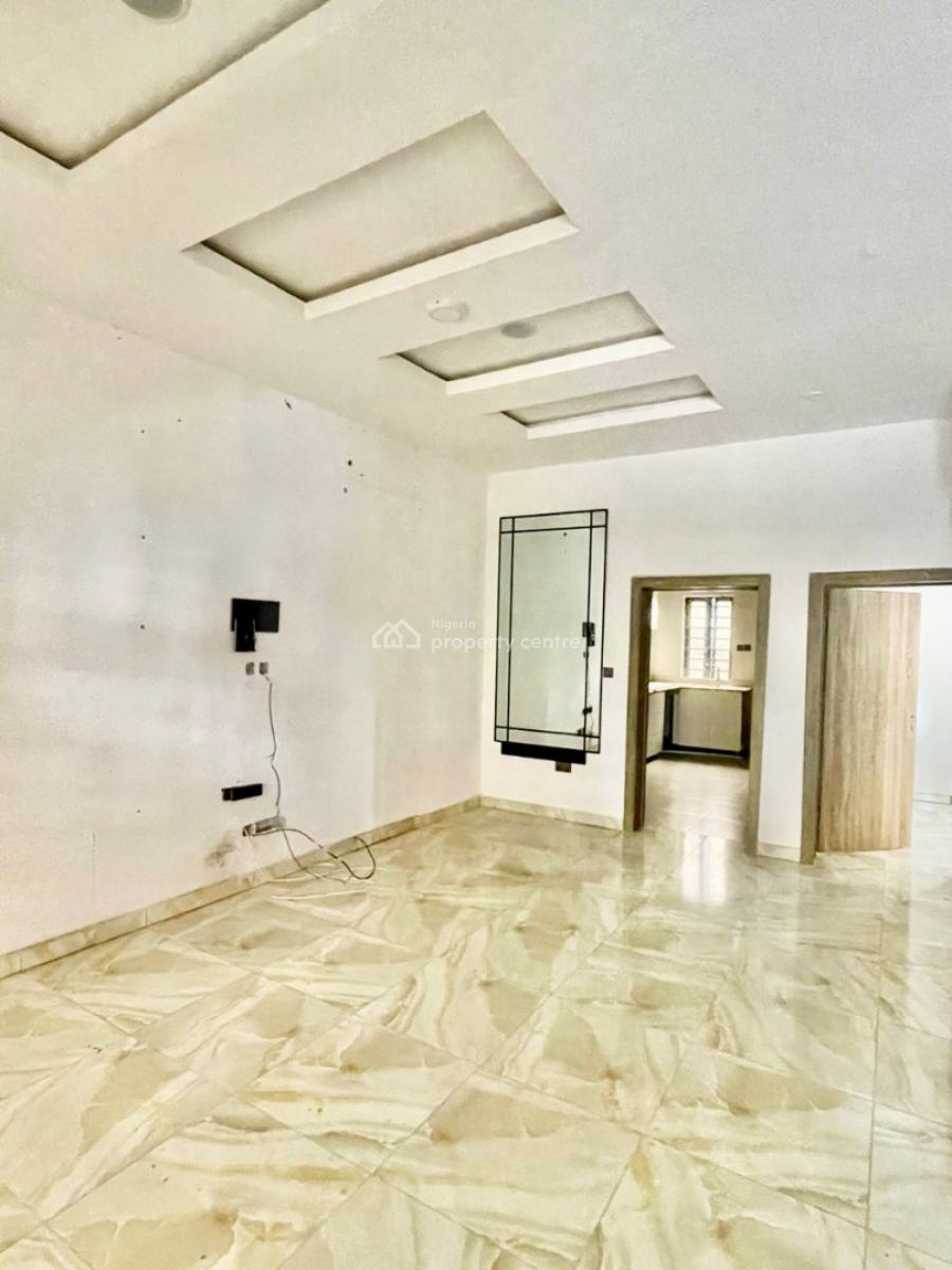 Exquisite and Very Spacious Room and Palour with Fully Kitted Kitchen, Harris Drive, Ikota ( Secured and Serene Estate), Lekki, Lagos, Flat / Apartment for Rent