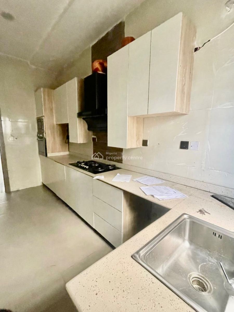 Exquisite and Very Spacious Room and Palour with Fully Kitted Kitchen, Harris Drive, Ikota ( Secured and Serene Estate), Lekki, Lagos, Flat / Apartment for Rent