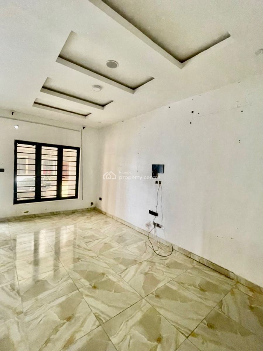 Exquisite and Very Spacious Room and Palour with Fully Kitted Kitchen, Harris Drive, Ikota ( Secured and Serene Estate), Lekki, Lagos, Flat / Apartment for Rent