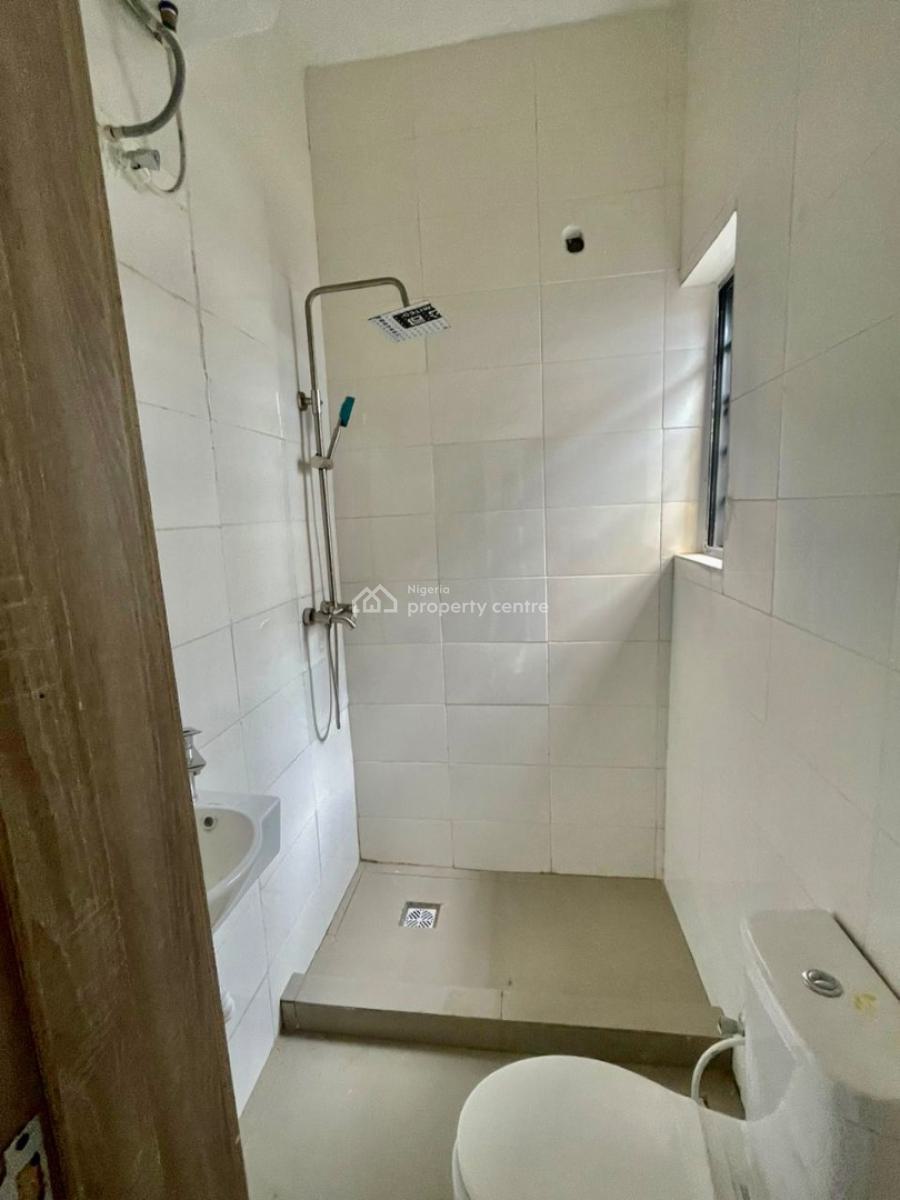 Exquisite and Very Spacious Room and Palour with Fully Kitted Kitchen, Harris Drive, Ikota ( Secured and Serene Estate), Lekki, Lagos, Flat / Apartment for Rent