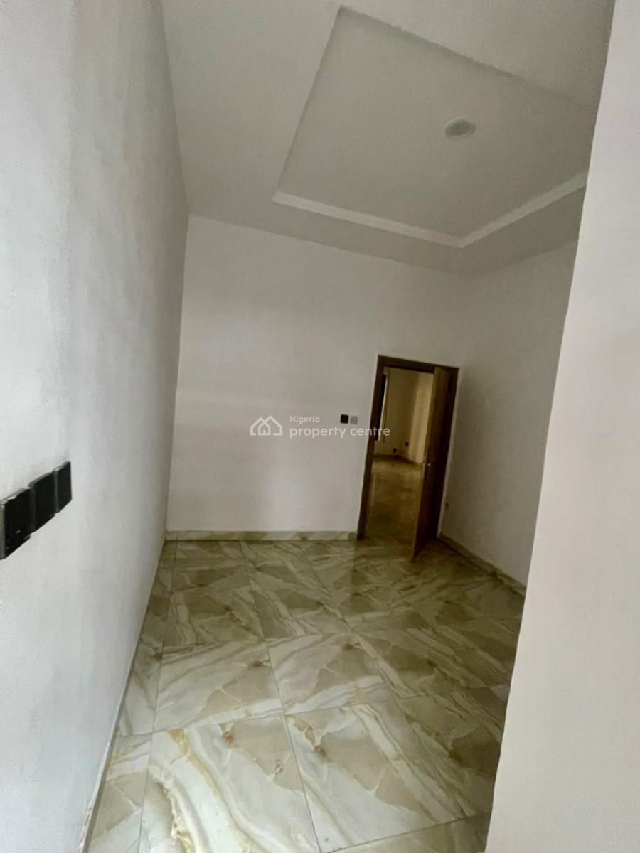 Exquisite and Very Spacious Room and Palour with Fully Kitted Kitchen, Harris Drive, Ikota ( Secured and Serene Estate), Lekki, Lagos, Flat / Apartment for Rent