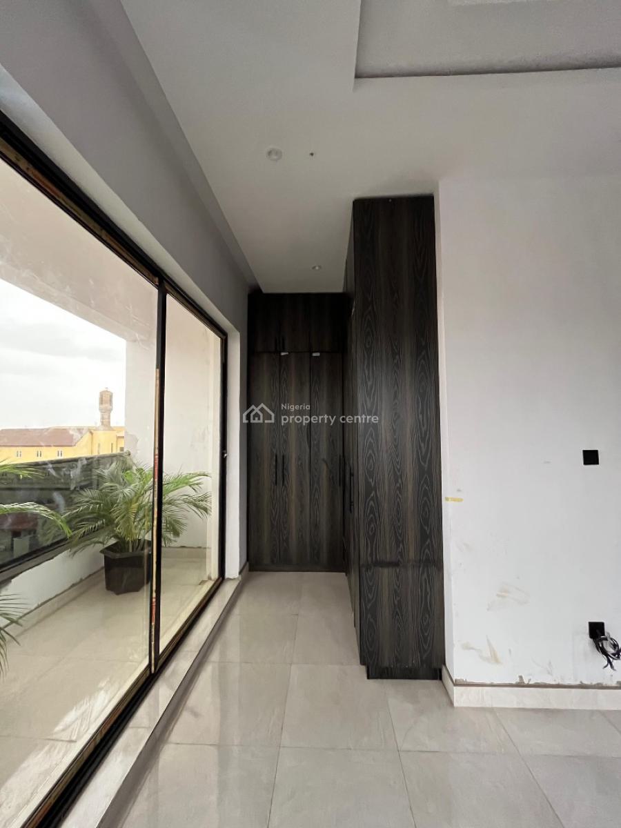 Gigantically Built Full Detached Smart Detached Duplex with Bq, All Rooms En-suite, Semi Smart Home, Penthouse Masters Bedroom, Gra Phase 2, Magodo, Lagos, Detached Duplex for Sale