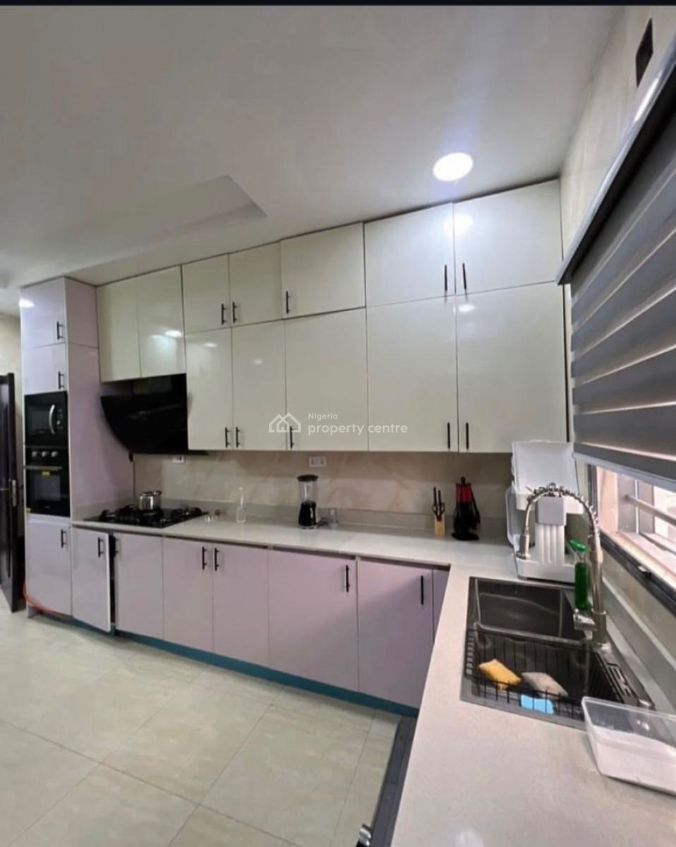 Nicely Built 3 Bedroom Spacious Apartment, Ologolo Lekki, Lekki, Lagos, Flat / Apartment for Sale