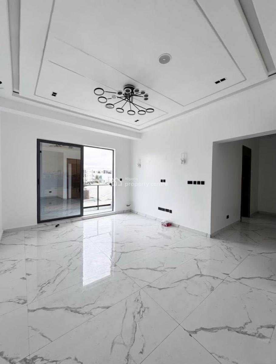 Luxurious and Spacious 3 Bedroom Apartment with Swimming Pool, Lekki Phase 1, Lekki, Lagos, Flat / Apartment for Rent