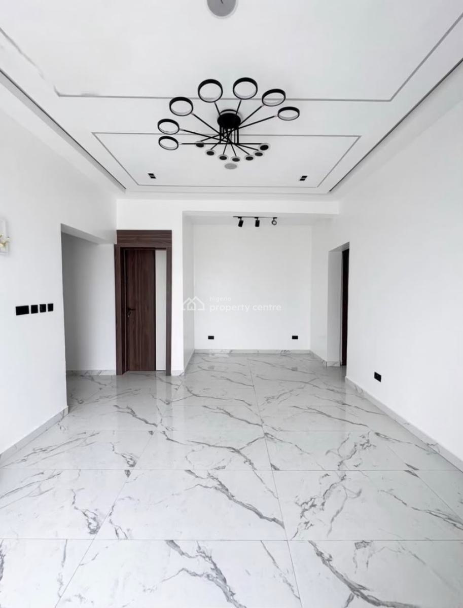 Luxurious and Spacious 3 Bedroom Apartment with Swimming Pool, Lekki Phase 1, Lekki, Lagos, Flat / Apartment for Rent