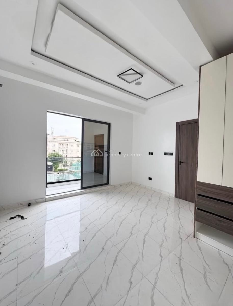 Luxurious and Spacious 3 Bedroom Apartment with Swimming Pool, Lekki Phase 1, Lekki, Lagos, Flat / Apartment for Rent