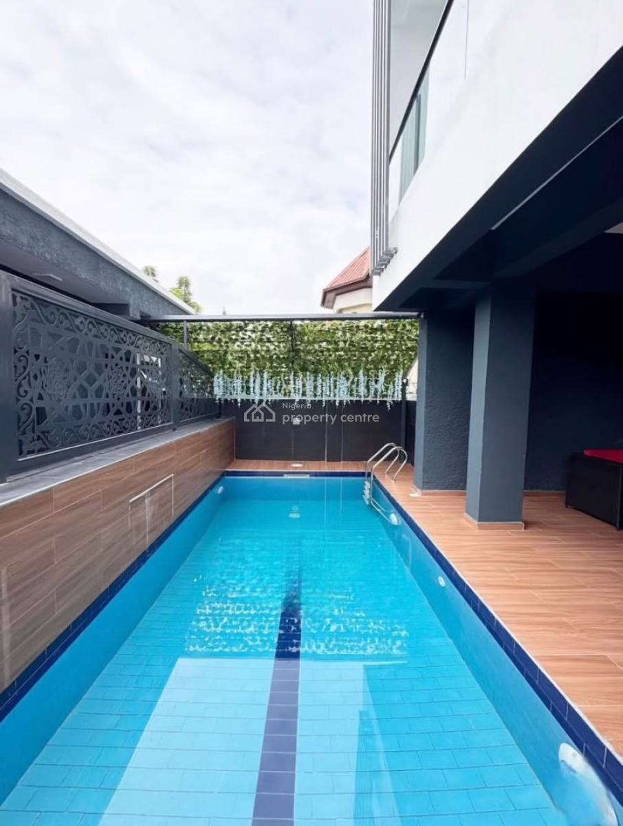 Luxurious and Spacious 3 Bedroom Apartment with Swimming Pool, Lekki Phase 1, Lekki, Lagos, Flat / Apartment for Rent