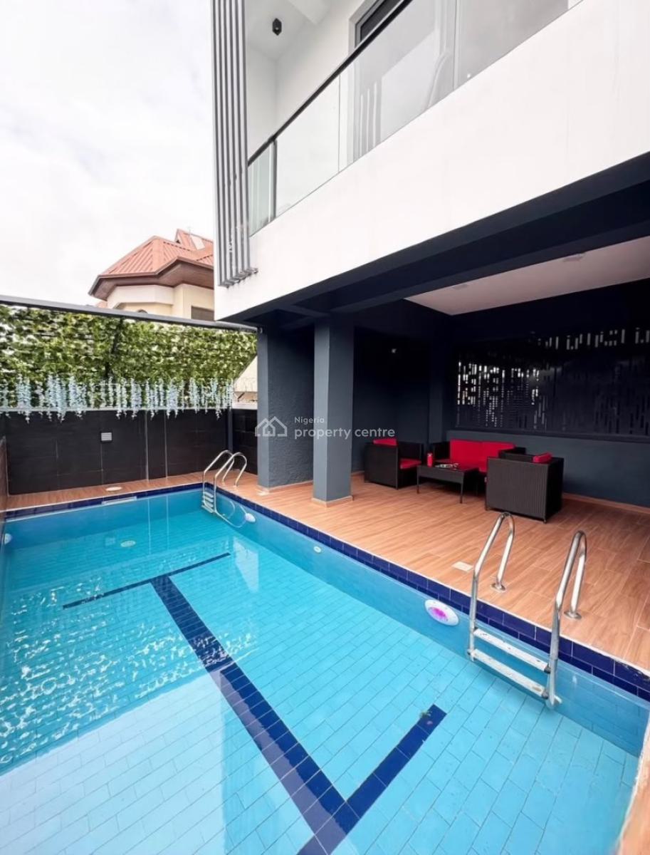 Luxurious and Spacious 3 Bedroom Apartment with Swimming Pool, Lekki Phase 1, Lekki, Lagos, Flat / Apartment for Rent
