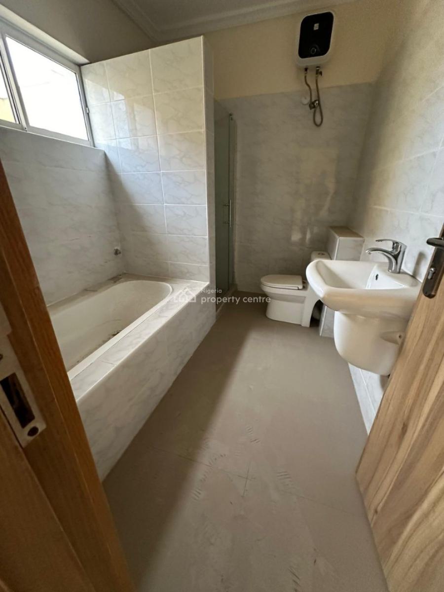 Masters Bedroom, Orchid Road, Lekki, Lagos, Self Contain (single Rooms) for Rent
