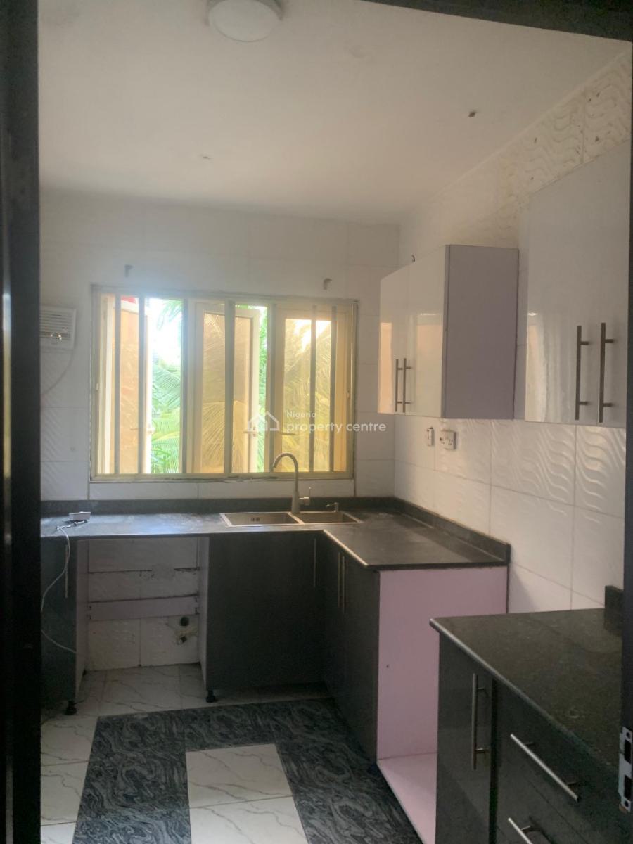 2bedroom Apartment, Off Muritala Eletu Street, Osapa London, Lekki, Lagos, Flat / Apartment for Rent