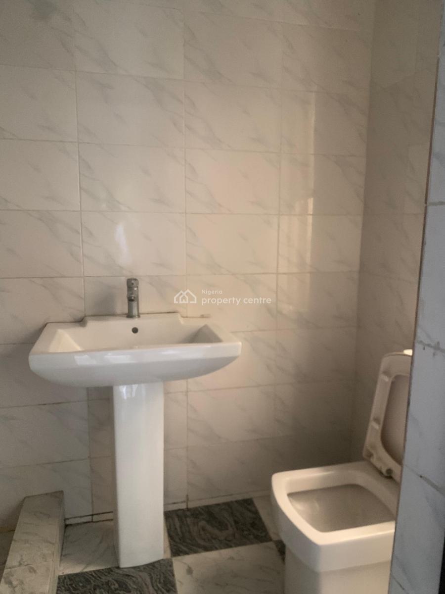 2bedroom Apartment, Off Muritala Eletu Street, Osapa London, Lekki, Lagos, Flat / Apartment for Rent