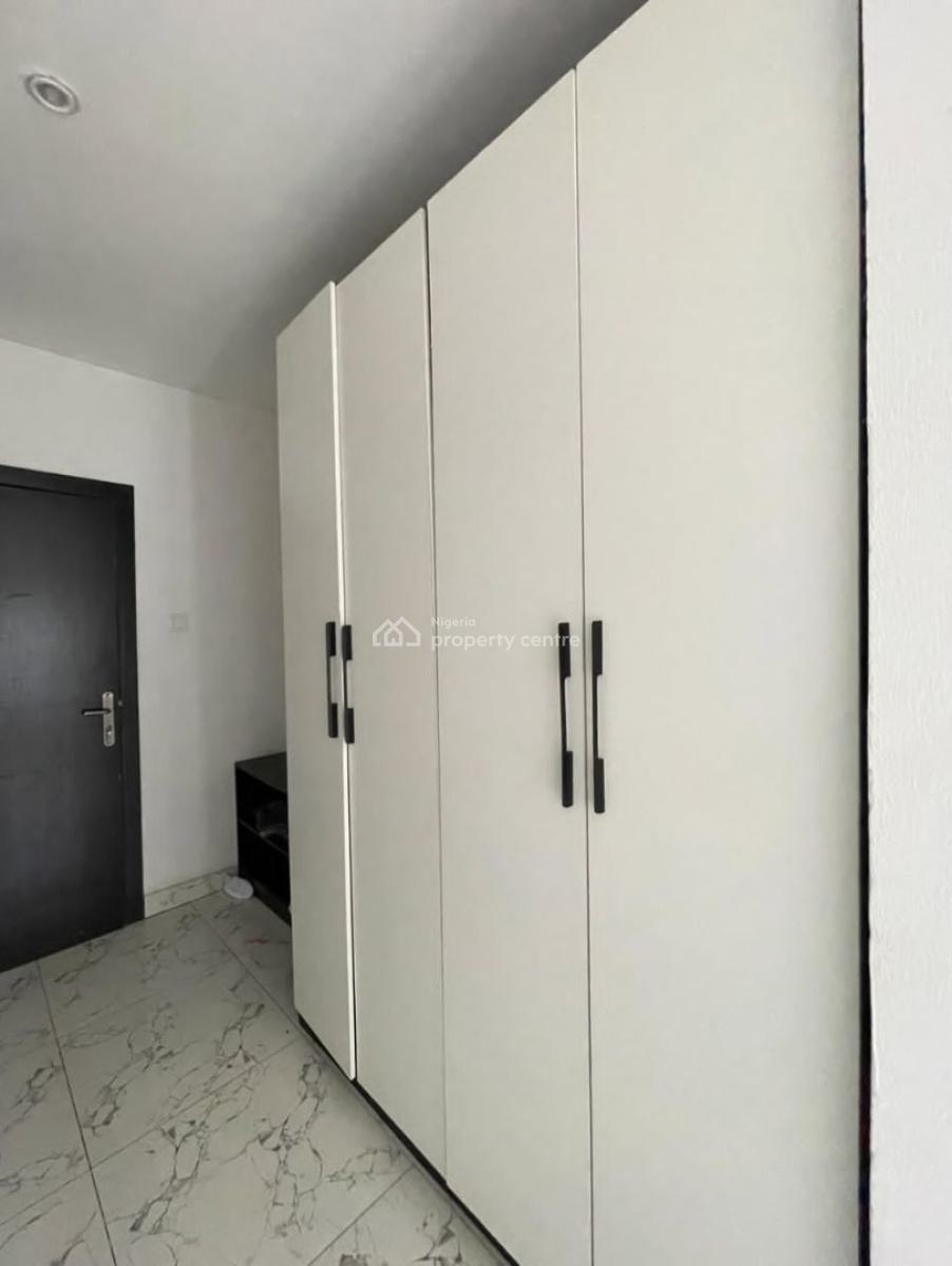 3bedroom Flat Downstairs in a Calm Estate with Pool and Gym, Lekki, Lagos, Flat / Apartment for Rent