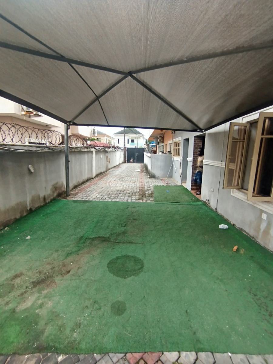 4-bedroom Semi Detached House with Bq, Off Admiralty Way, Lekki Phase 1, Lekki, Lagos, Semi-detached Duplex for Sale