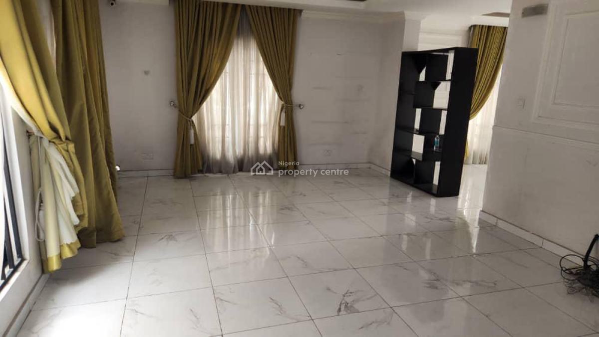 4bedroom Semi Detached Duplex, Richmond Gate 1 Estate Ikate Lekki, Lekki, Lagos, Flat / Apartment for Rent