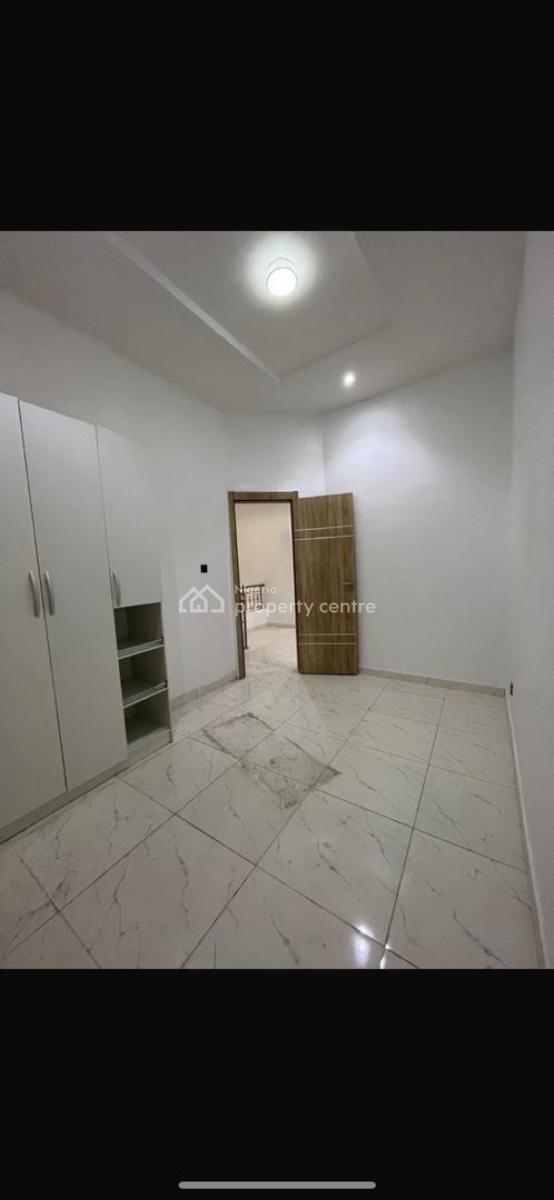 Standard Single Room Selfcontain Duplex Shared Apt (upstairs), Orchid Road Lekki Lagos, Lekki, Lagos, Self Contain (single Rooms) for Rent