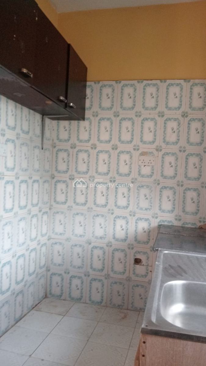 Well Maintained Spacious Room and Parlour Available, Bakery Avenue, Bogije, Ibeju Lekki, Lagos, Mini Flat (room and Parlour) for Rent