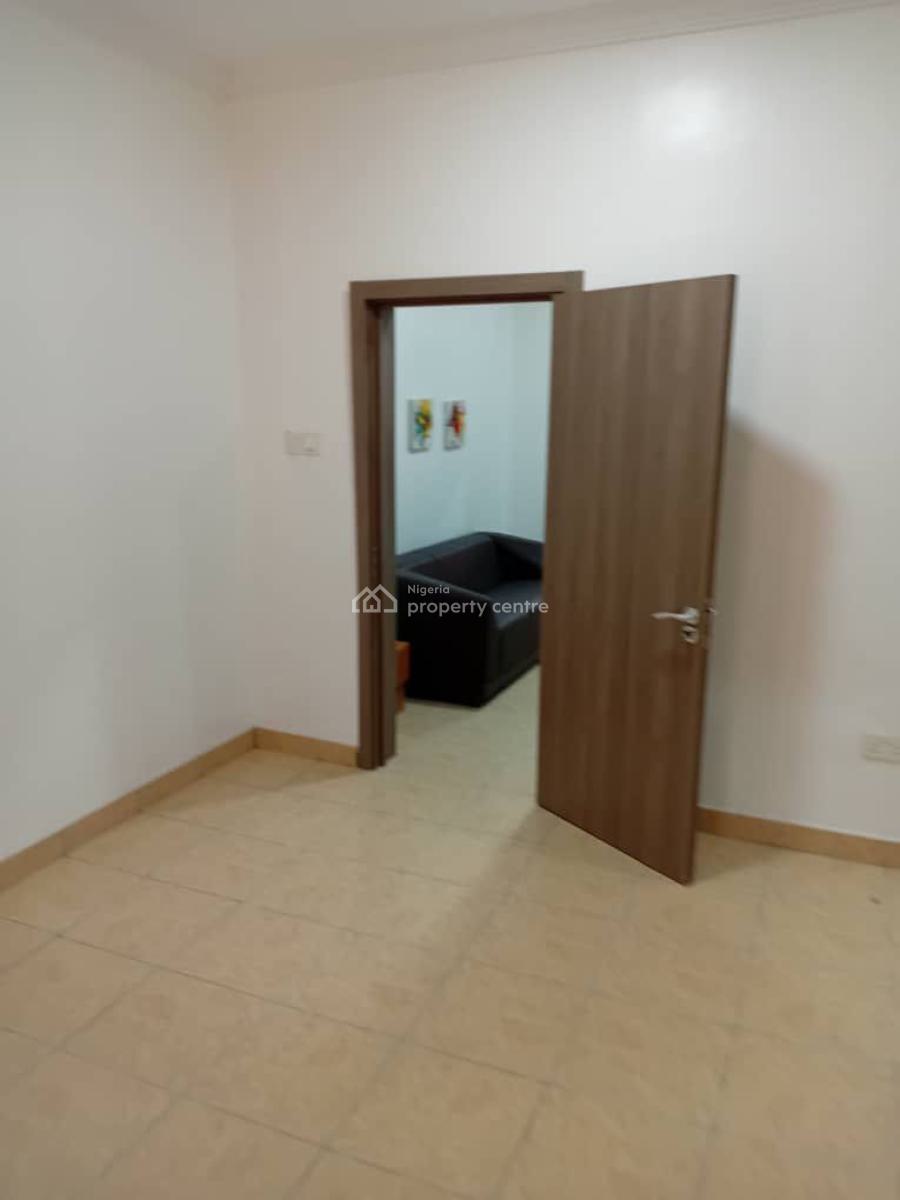 4 Bedrooms Terrace with 1room Bq, Lekki Right, Lekki, Lagos, Terraced Duplex for Sale