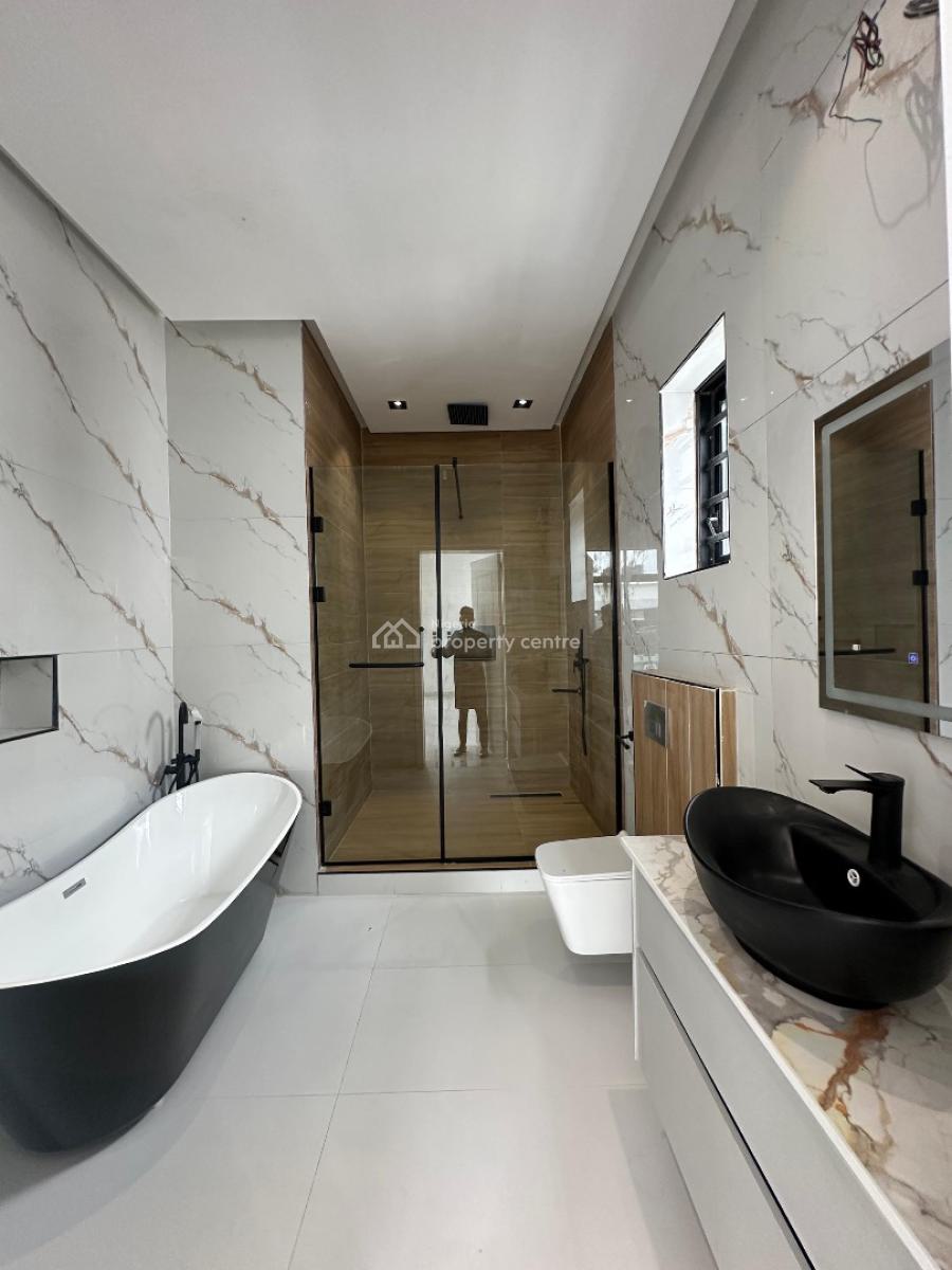Contemporary Spacious 5 Bedroom Fully Detached Duplex with Bq and Swim, Vgc, Lekki, Lagos, Detached Duplex for Sale