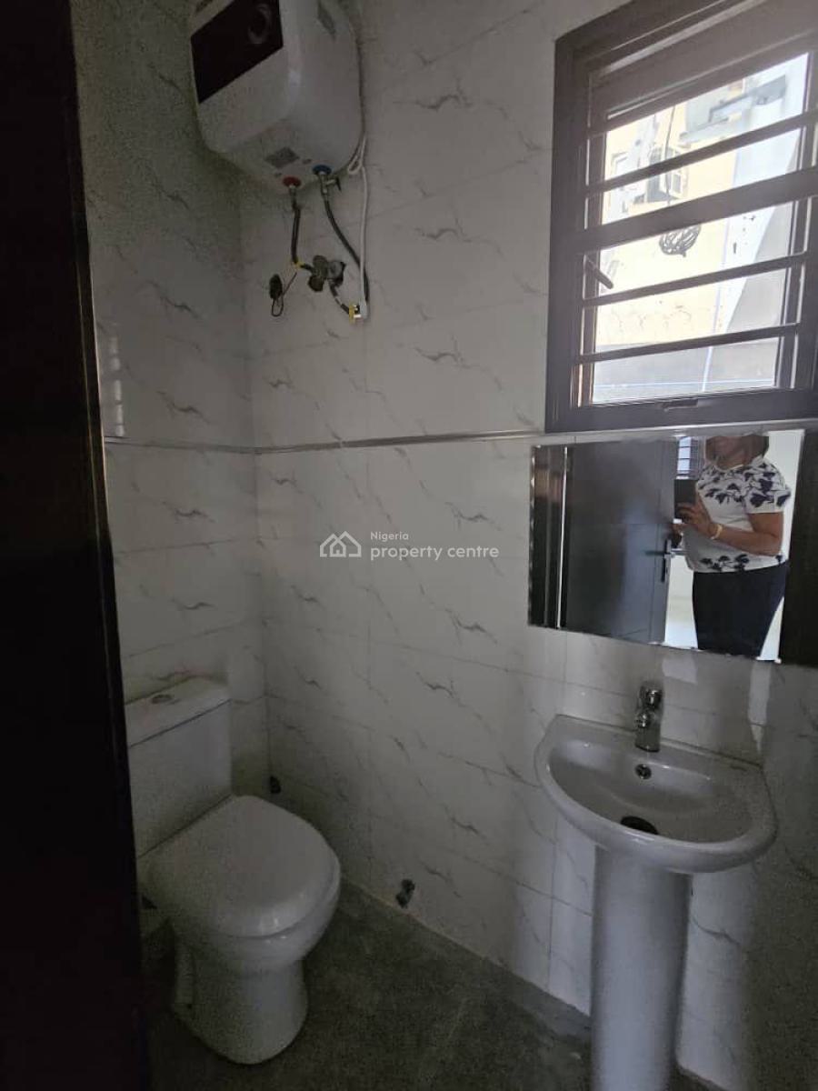 Newly Built 2 Bedroom Apartments, Maryland, Lagos, Flat / Apartment for Sale