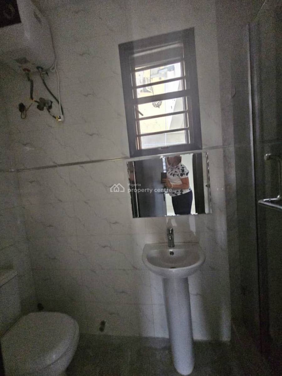 Newly Built 2 Bedroom Apartments, Maryland, Lagos, Flat / Apartment for Sale