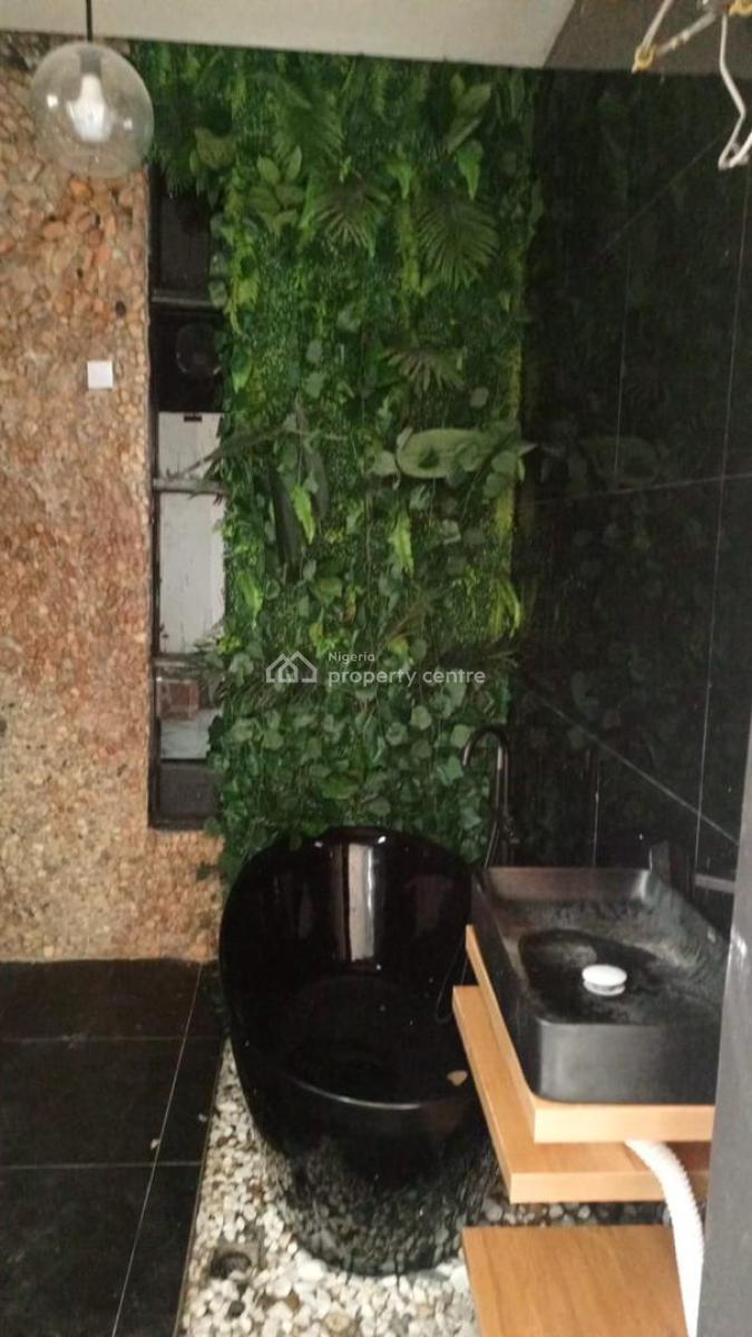 Well Refurbished Two Bedroom Bungalow, Omole Phase 2, Ikeja, Lagos, Detached Bungalow for Sale