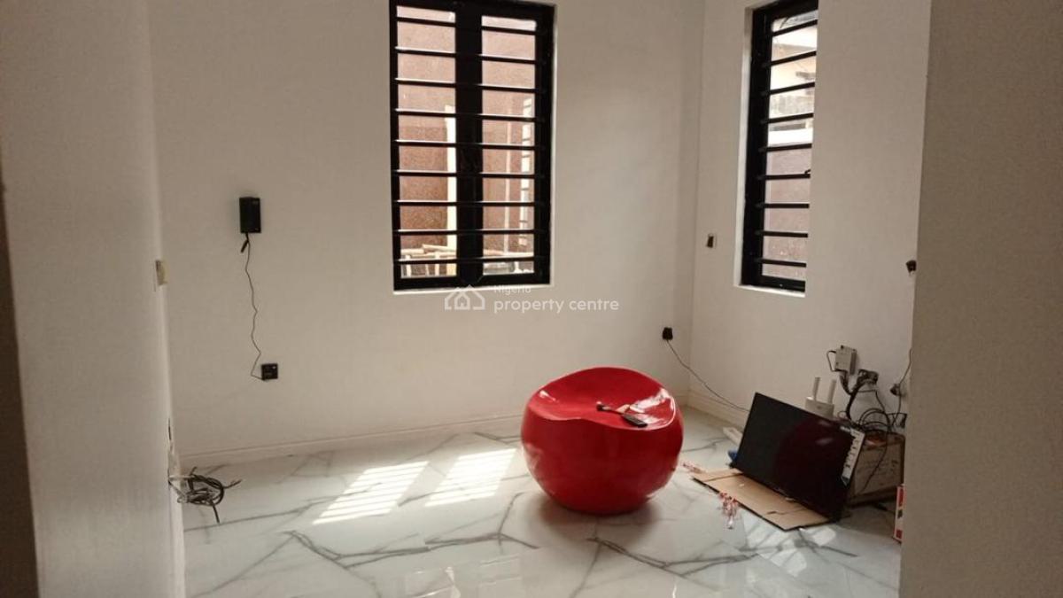 Well Refurbished Two Bedroom Bungalow, Omole Phase 2, Ikeja, Lagos, Detached Bungalow for Sale