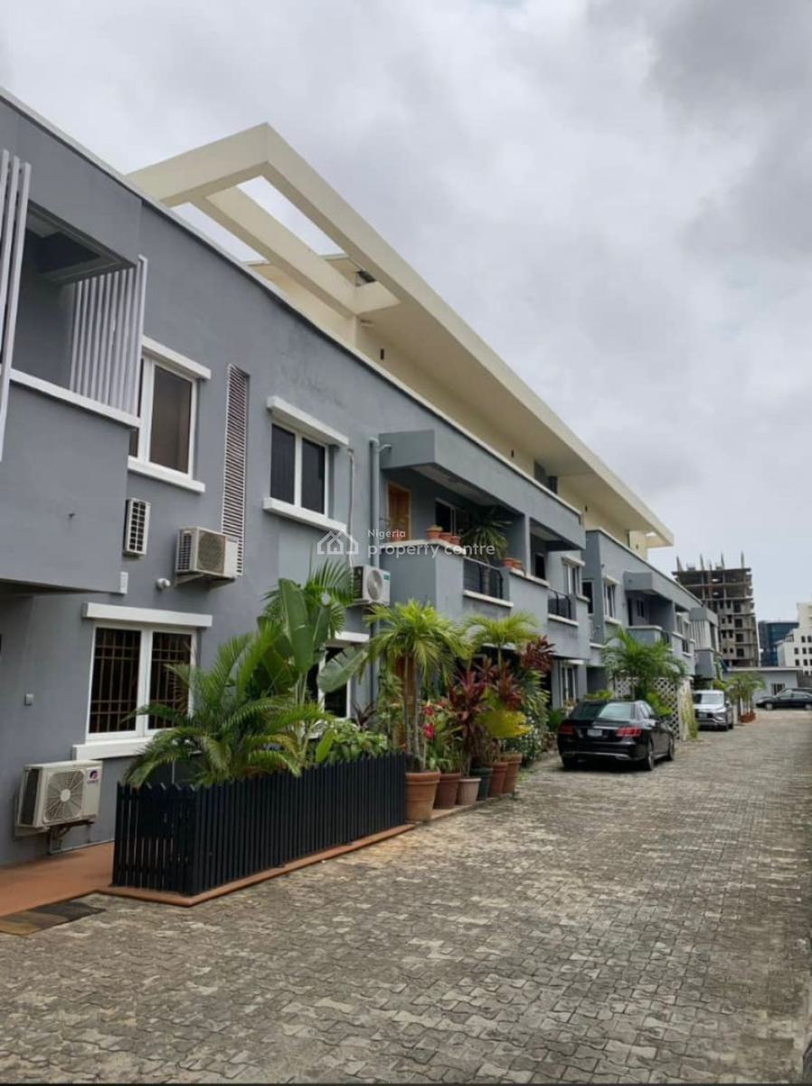 3 Bedroom Penthouse House Flat with Bq, Ikoyi, Lagos, Flat / Apartment for Sale