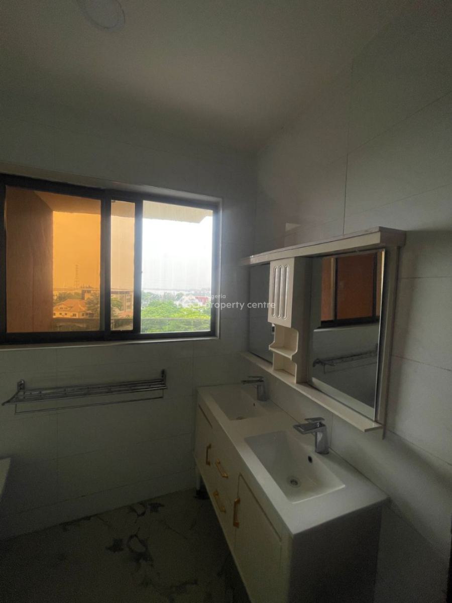 3 Bedroom Penthouse House Flat with Bq, Ikoyi, Lagos, Flat / Apartment for Sale