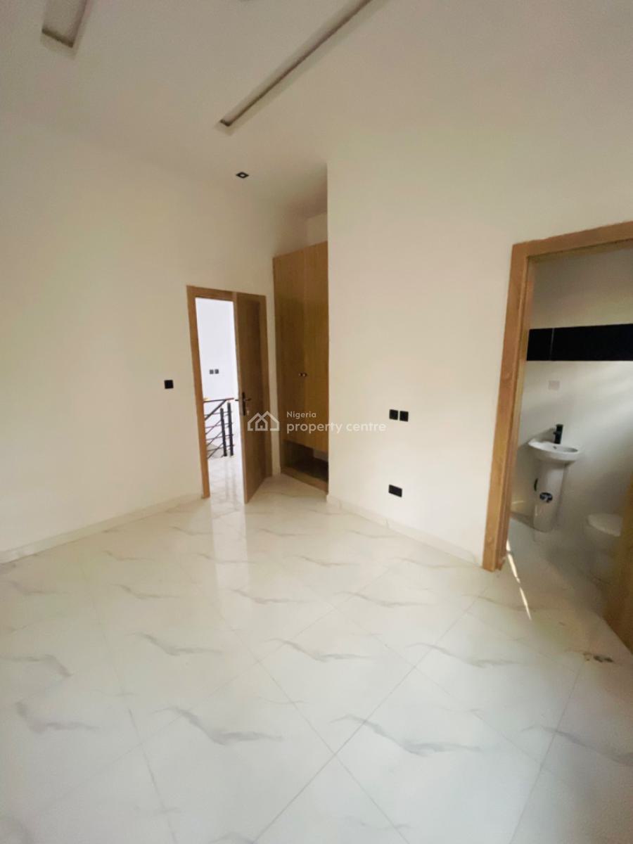 Brand New  4 Bedroom Twin Duplex & Bq with Excellent Facilities, Around Blenco Sangotendo, Ajah, Lagos, Semi-detached Duplex for Sale