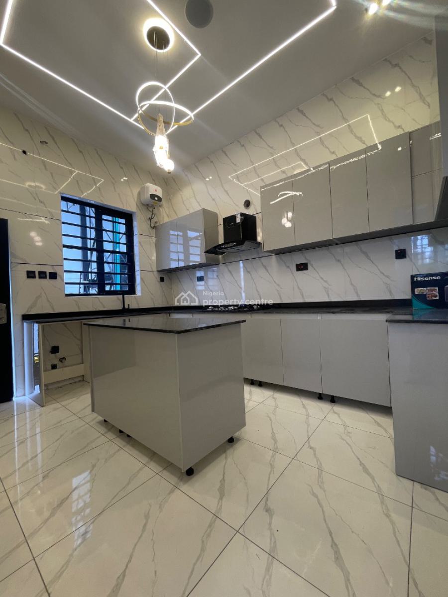 Luxurious 4-bedroom Semi-detached Duplex with Bq -- Prime Location!, General Paint, Near Abraham Adesanya, Ajah, Lagos, Semi-detached Duplex for Sale