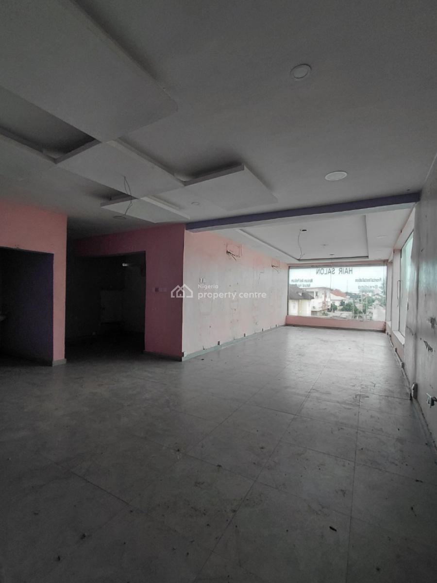 Spacious Shop Within Mall, Lekki Phase 1, Lekki, Lagos, Plaza / Complex / Mall for Rent