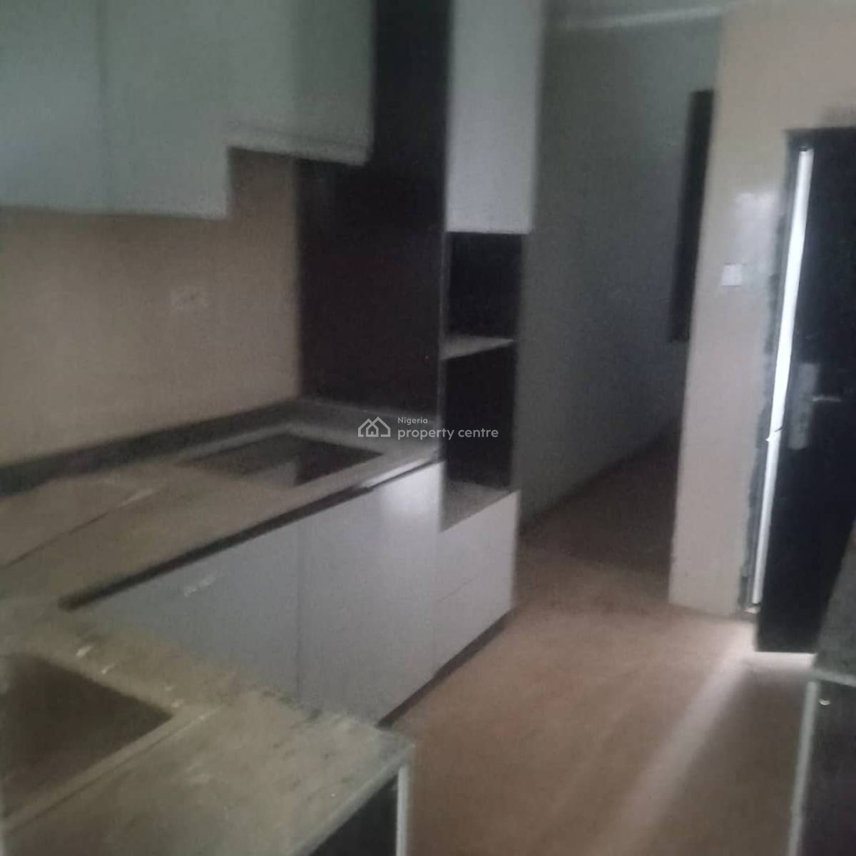 5 Bedroom Terrence Duplex, Guzape District, Abuja, Terraced Duplex for Sale
