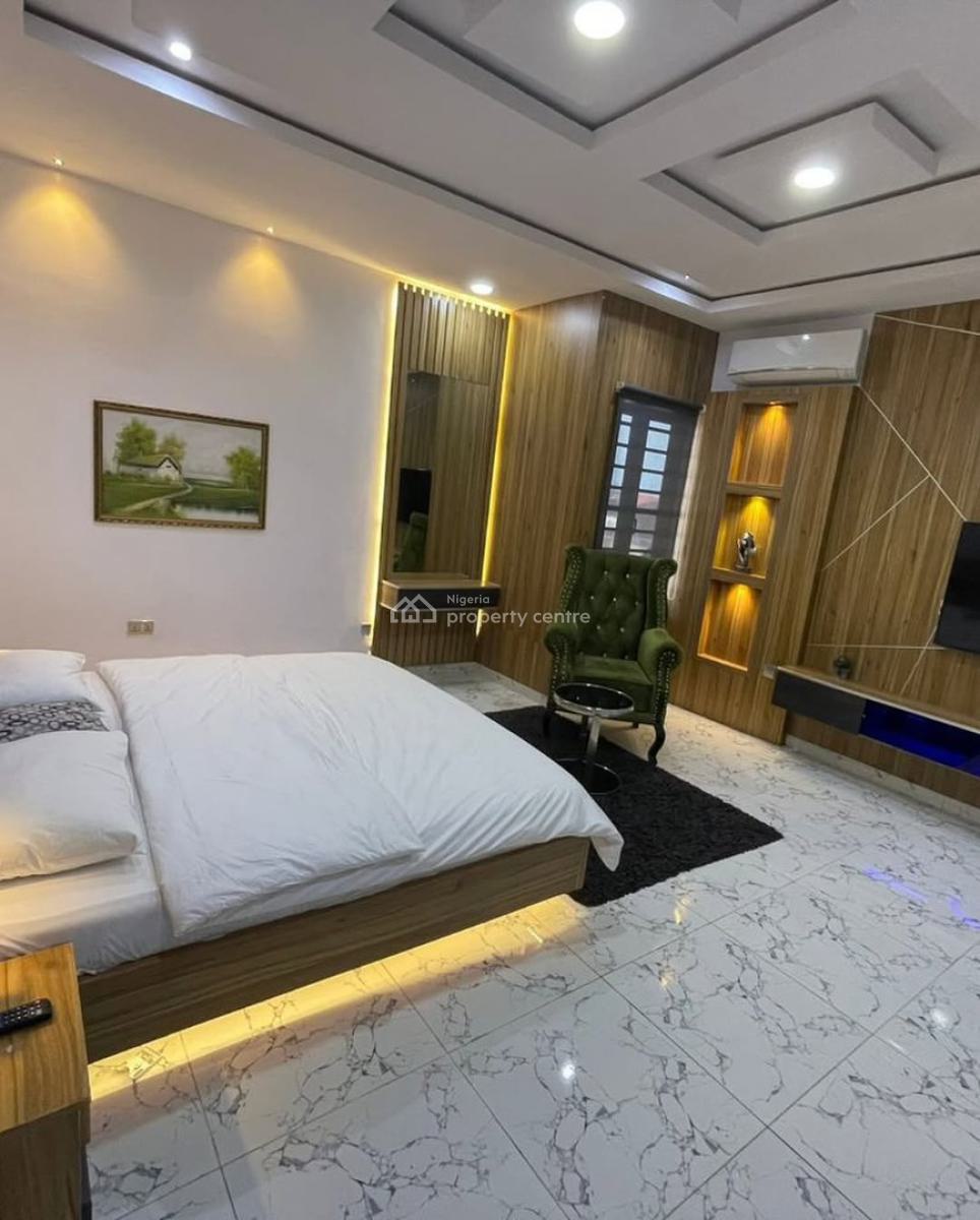 Serviced 3 Bedrooms Apartment with Bq, Ikate Elegushi, Lekki, Lagos, Flat / Apartment for Sale
