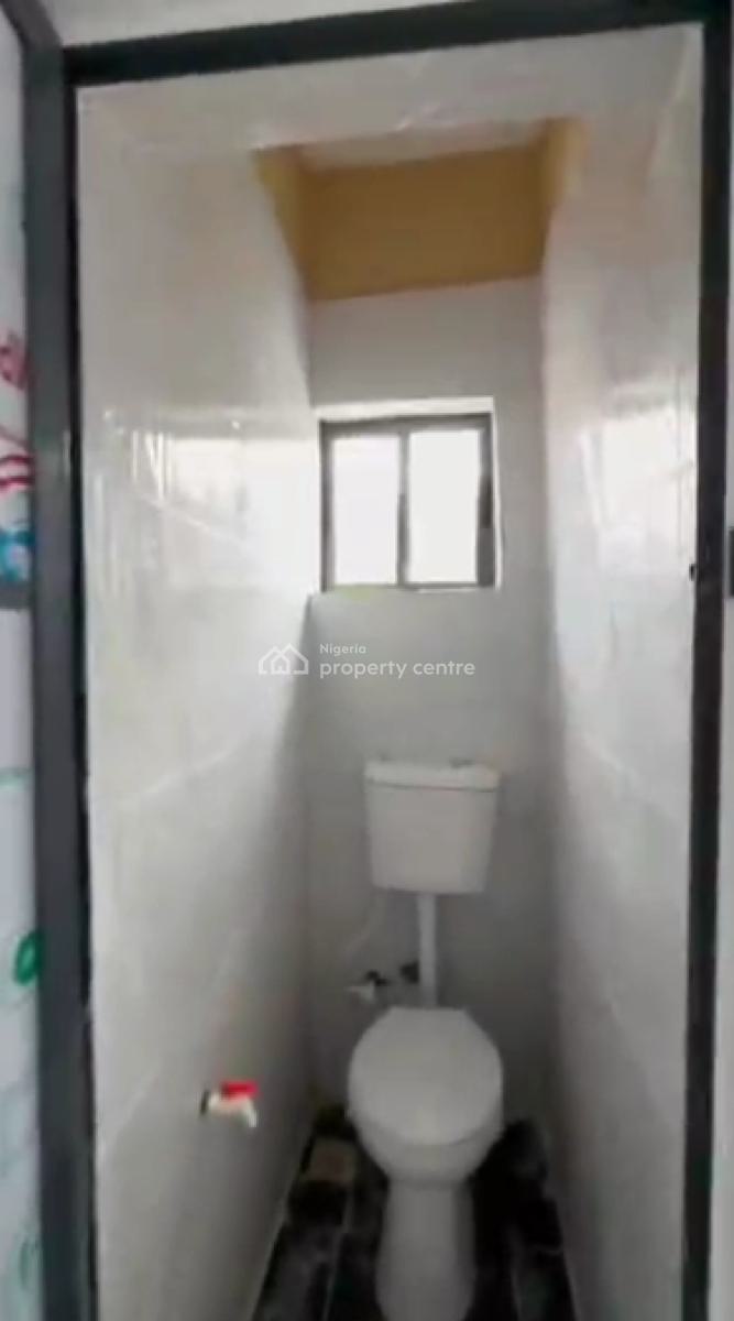 Executive, Very Decent, Standard & Spacious Miniflat, Off Pedro Road, Shomolu, Lagos, Mini Flat (room and Parlour) for Rent