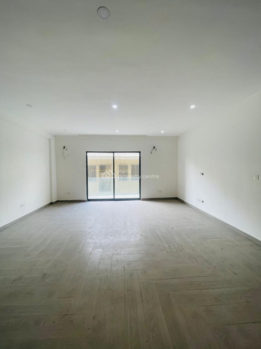 Sophisticated 3 Bedroom Apartment in a Secured Estate, Ikate, Lekki, Lagos, Block of Flats for Sale